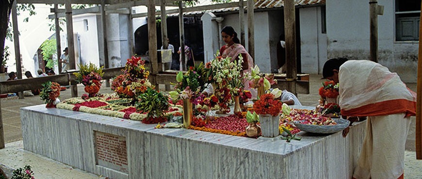 Aurobindo Mother Samadhi 4-minChunnambar Boat House